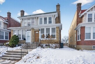 Building Photo - 406 S 18th St