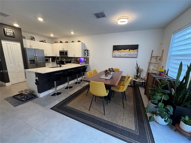 Foto del edificio - 2604 SE 19th St