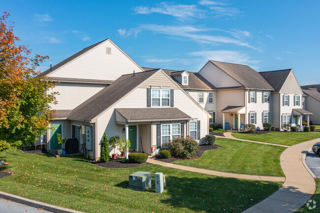 Vistas del complejo - Newport Commons Apartments