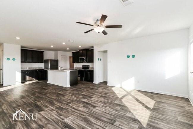 Building Photo - Coming Soon!