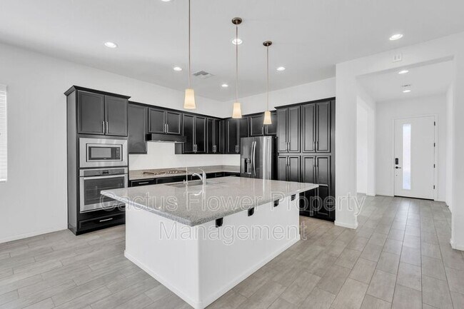 Foto del edificio - 45 N Iss Dr