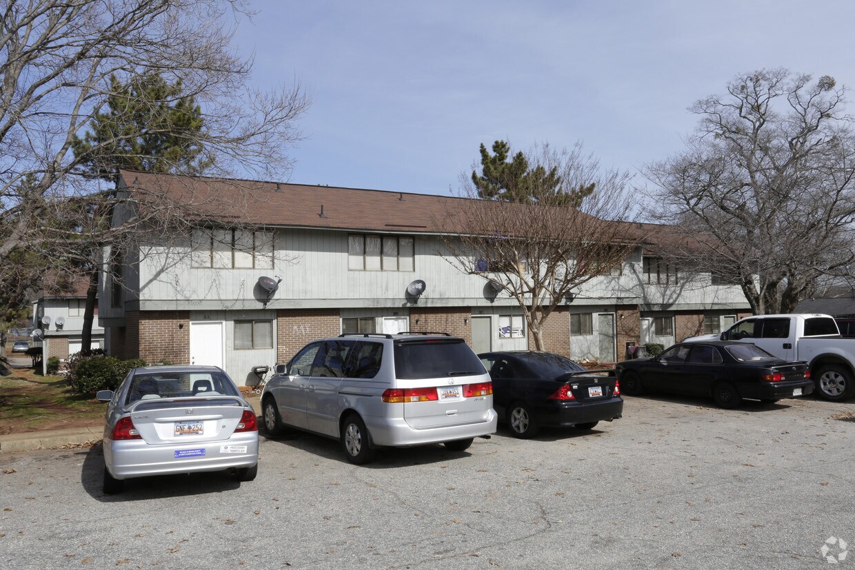 Foto principal - Century Oaks Apartments