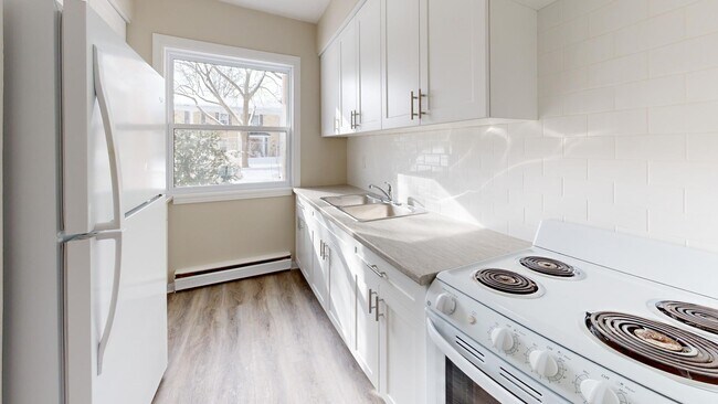 Photo du bâtiment - North East Two bedroom townhome
