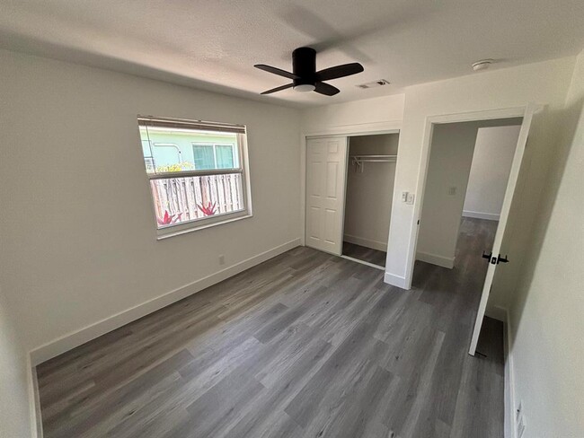 Foto del edificio - 880 SE 12th St