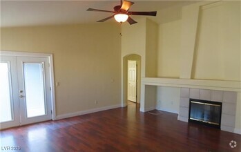 Building Photo - 991 Hidden Meadow Ave