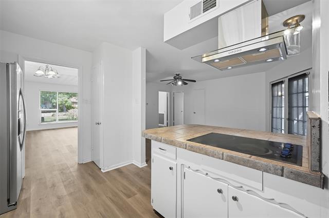 Foto del edificio - 705 Scottsdale Dr
