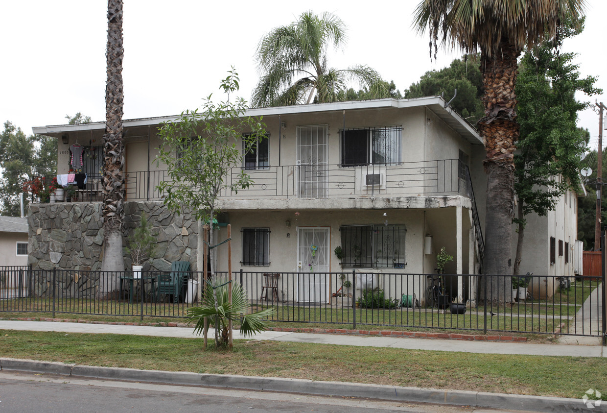 Primary Photo - Loma Vista Apartments