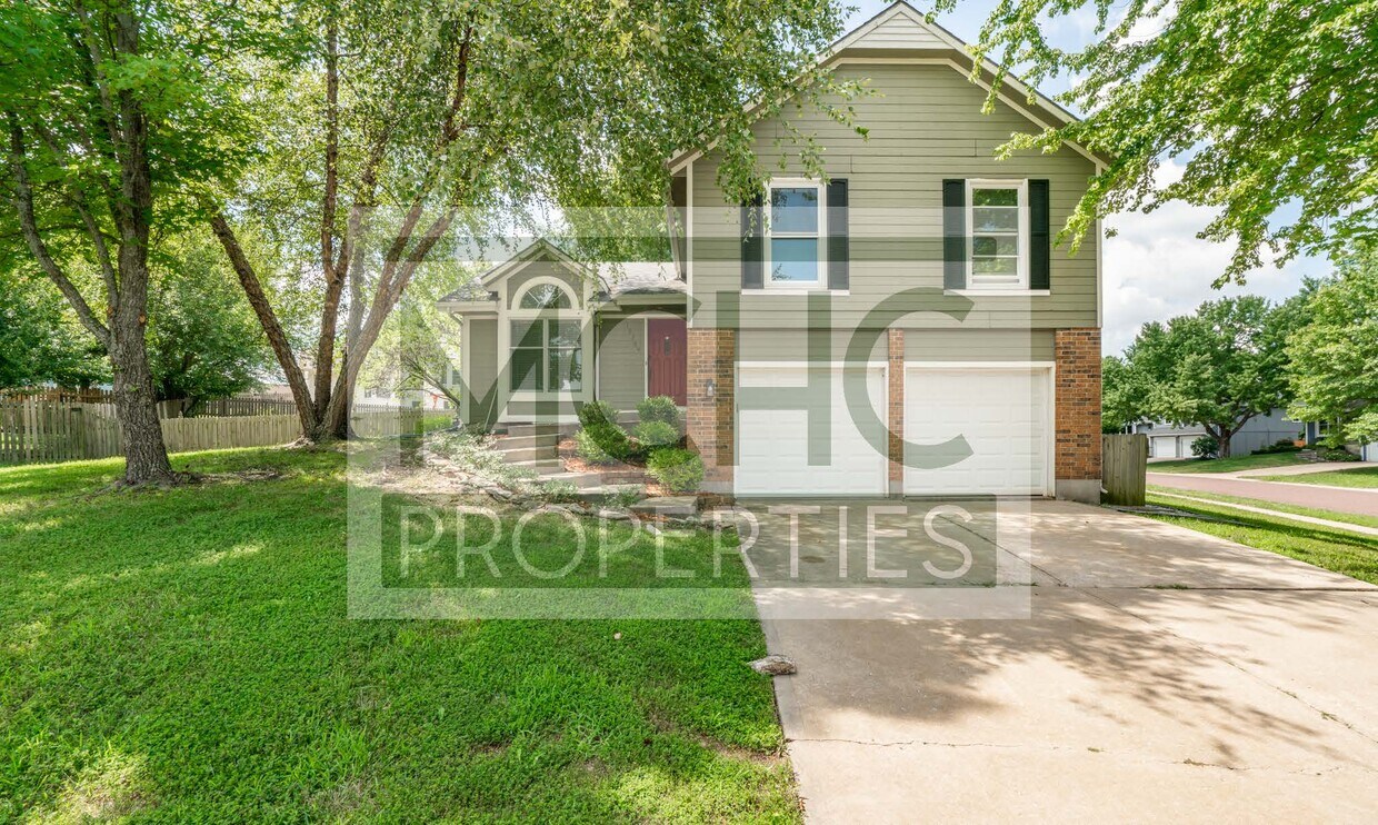 15769 Horton St, Overland Park, KS 66223 House Rental in Overland