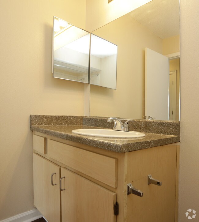 Pelican Bay Apartments Rentals Baton Rouge, LA