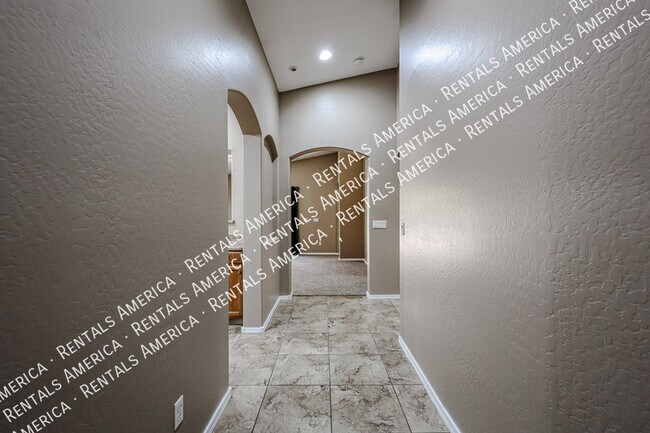 Foto del edificio - 36322 W Alhambra St