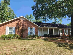 Building Photo - 1082 Lennox Pl