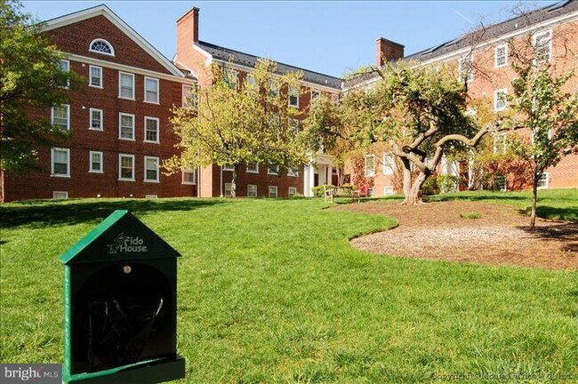 Foto del edificio - 3400 39th St NW