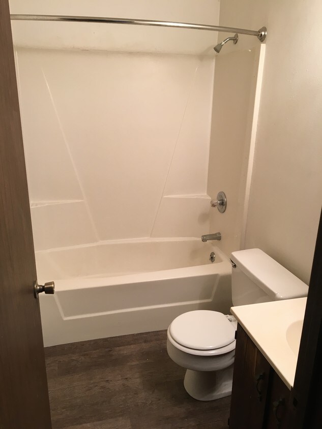 Foto del edificio - 450 N Dubuque St