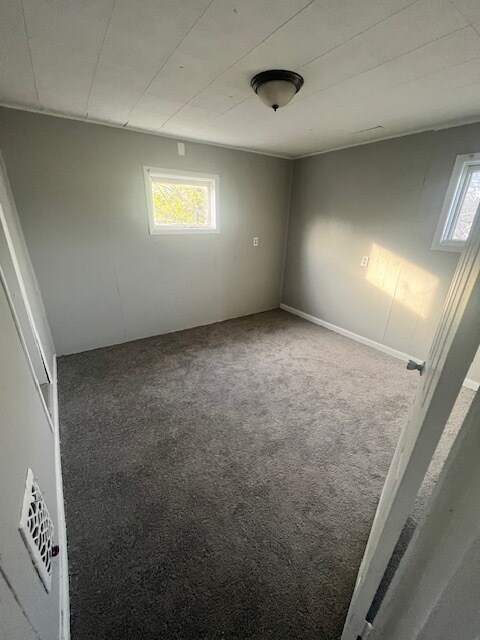 Building Photo - 57 Home Pl