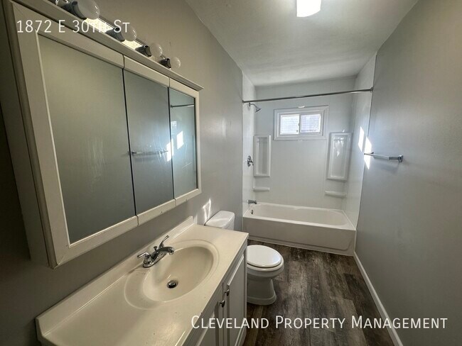 Foto del edificio - 5 Bedroom Lorain Home
