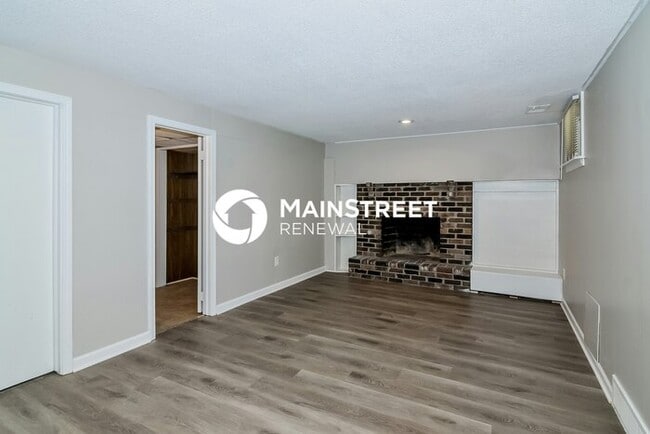 Building Photo - 3 Bedroom Pet-Friendly Home in BELTON, MO with Main Street Renewal