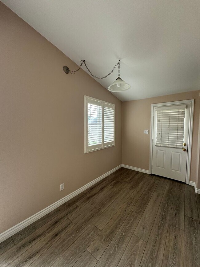 Foto del edificio - Home for Rent