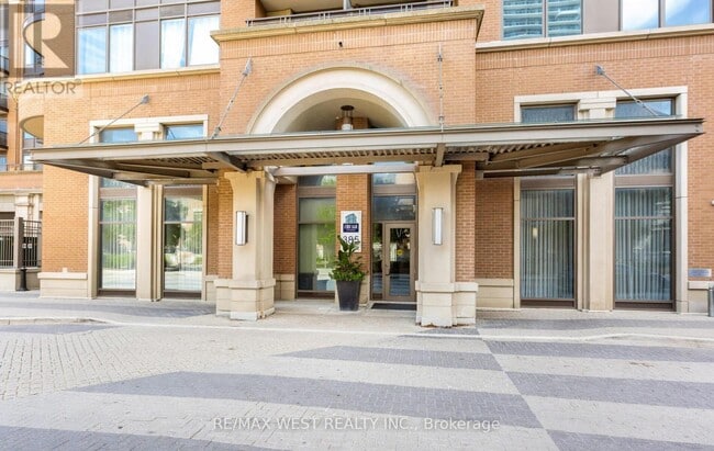 Building Photo - 385-1385 Prince of Wales Dr