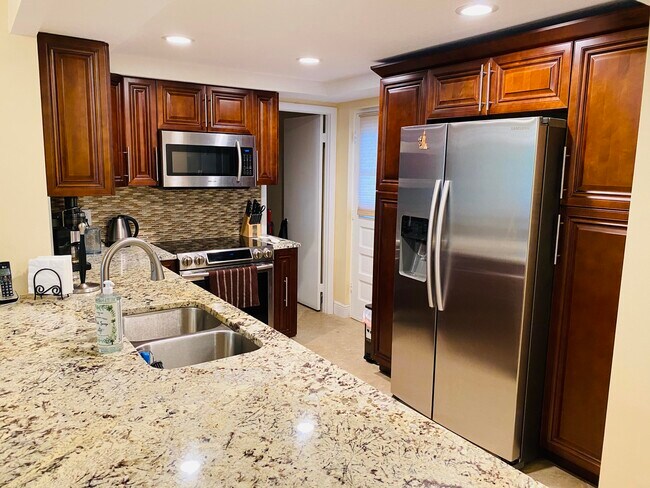 Building Photo - 6461 NW 2nd Ave