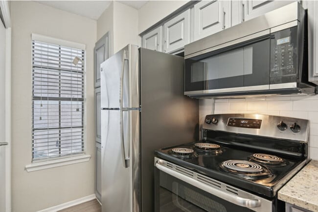 Building Photo - Blakely Apartments