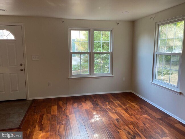 Foto del edificio - 8333 Felsted Ln