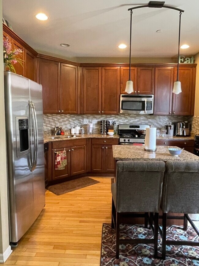 Foto del edificio - 2488 Waterbury Ln
