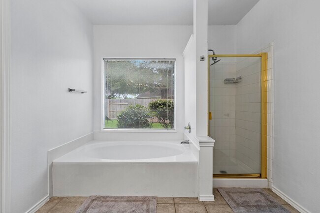 Foto del edificio - 16202 Lasting Light Ln