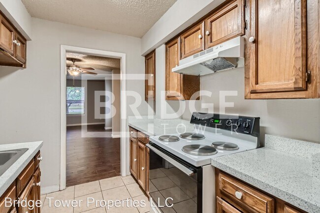 Foto del edificio - 3 br, 1.5 bath House - 806 Prairie Creek D...