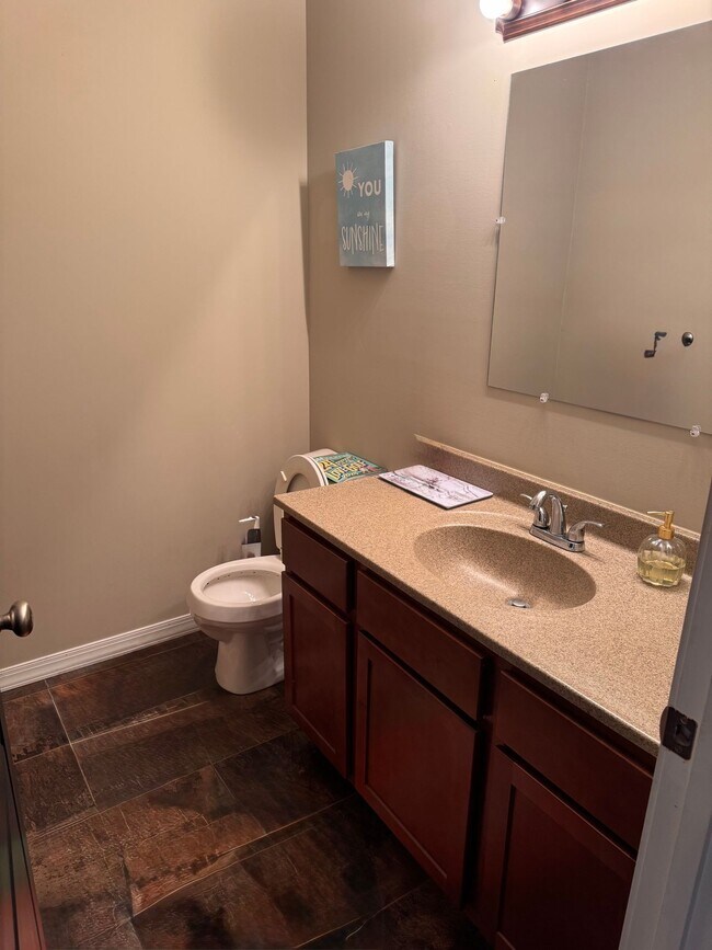 Foto del edificio - Fully Furnished 2 bed / 2.5bath - Luxury Apartment on Marshall Campus