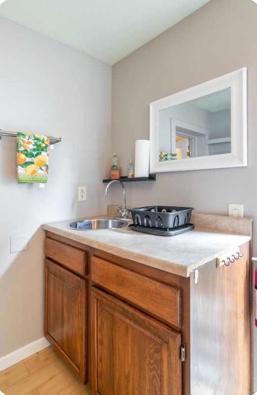 Foto del edificio - 1924 SE Harney St