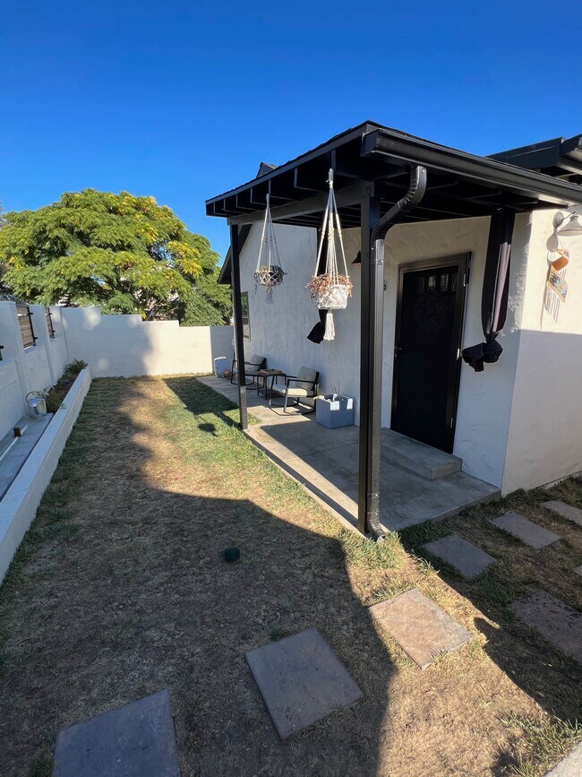 Front Patio - 4656 Butterfly Ln