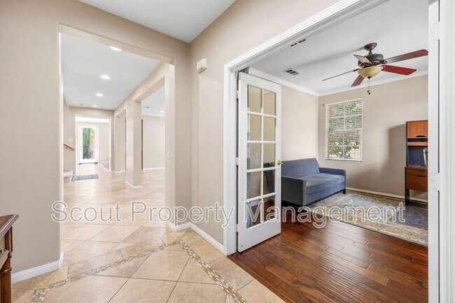 Foto del edificio - 28851 Springfield Pl