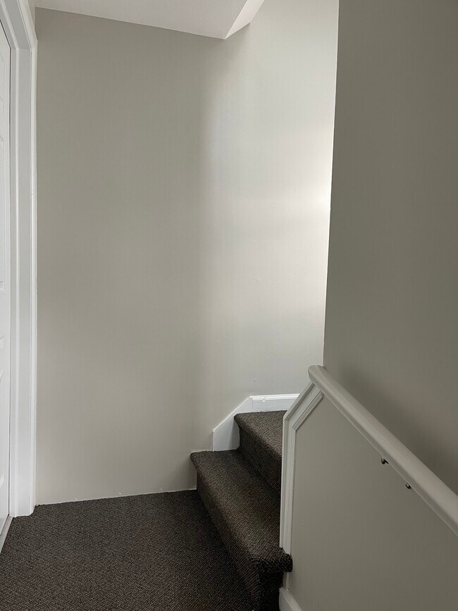 Foto del edificio - 33 Montfort Dr