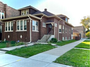Building Photo - 1100 S Monitor Ave