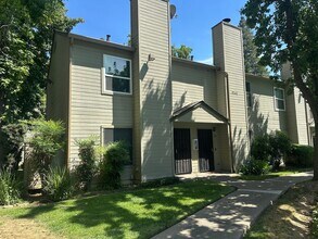 Building Photo - 9141 Newhall Dr