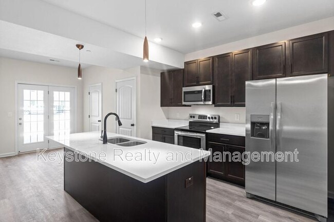 Foto del edificio - 229 B-207 E. Johnson Circle