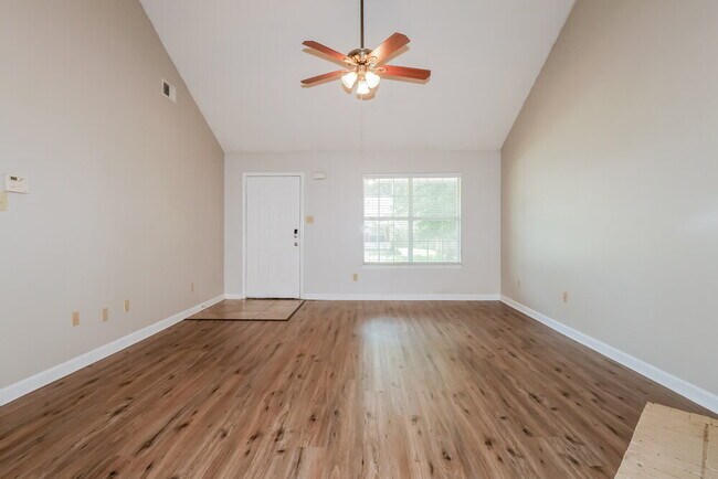 Foto del edificio - 7084 Lindsey Leaf Cove