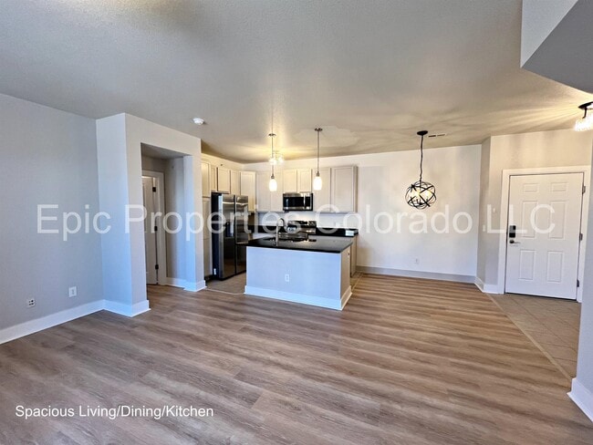 Foto del edificio - 14321 E Tennessee Ave