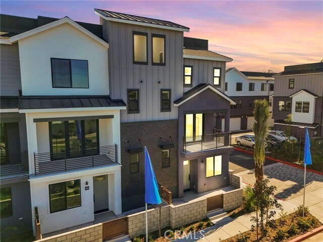 Building Photo - 19011 Main St