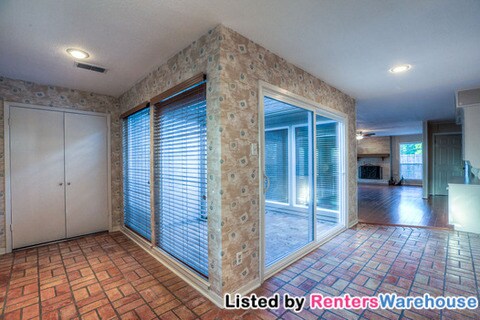 Building Photo - 2620 Durban Dr