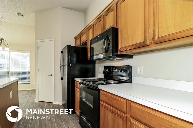 Foto del edificio - 7701 Amsterdam Ln