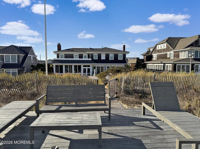 Foto del edificio - 985 East Ave