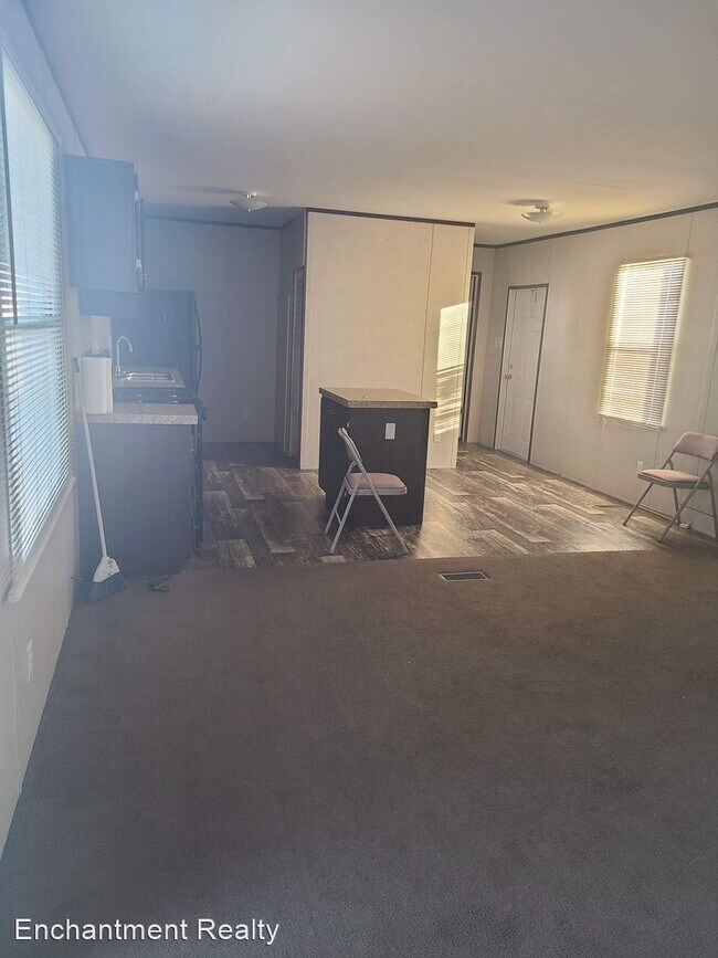 Building Photo - 2 br, 2 bath House - 157 Airport