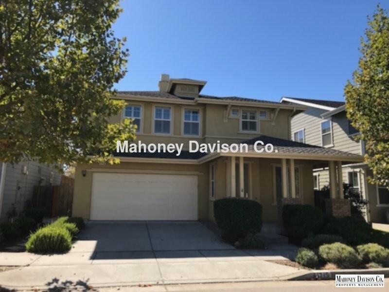 Primary Photo - 1715 Southgate Dr