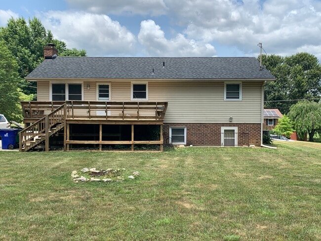 Foto del edificio - 106 Maywood St