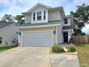 Building Photo - 380 Hilburn Ln