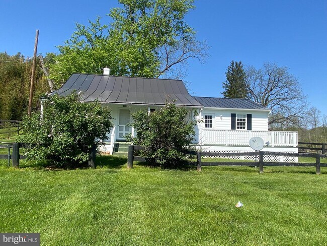 Building Photo - 21004 Trappe Rd