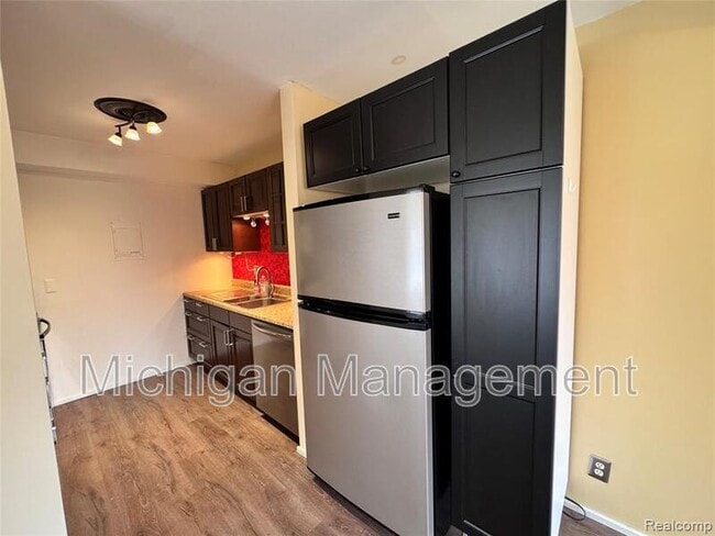 Foto del edificio - 2150 Pauline Blvd