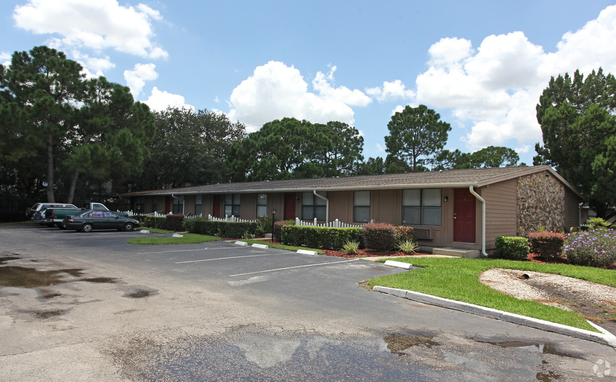 Rosewood Apartments - Tampa, FL | Apartments.com