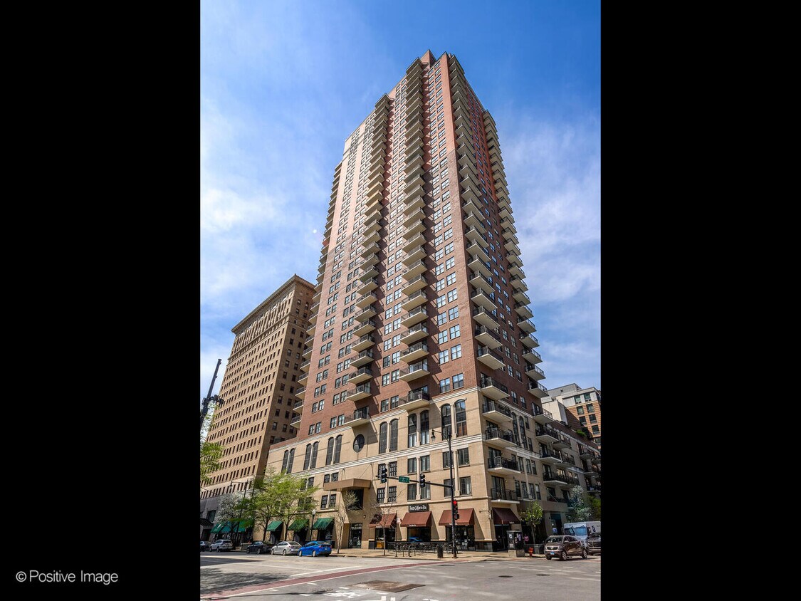 Primary Photo - 41 E 8th St